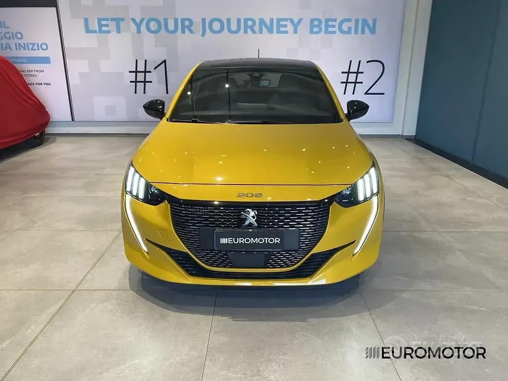Usata Peugeot 208 GT-line 102 CV (75 kW) 2020 Giallo Utilitaria