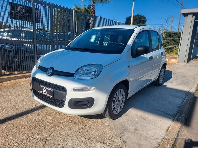Usata Fiat Panda Easy 70 CV (51 kW) 2020 Bianco Utilitaria