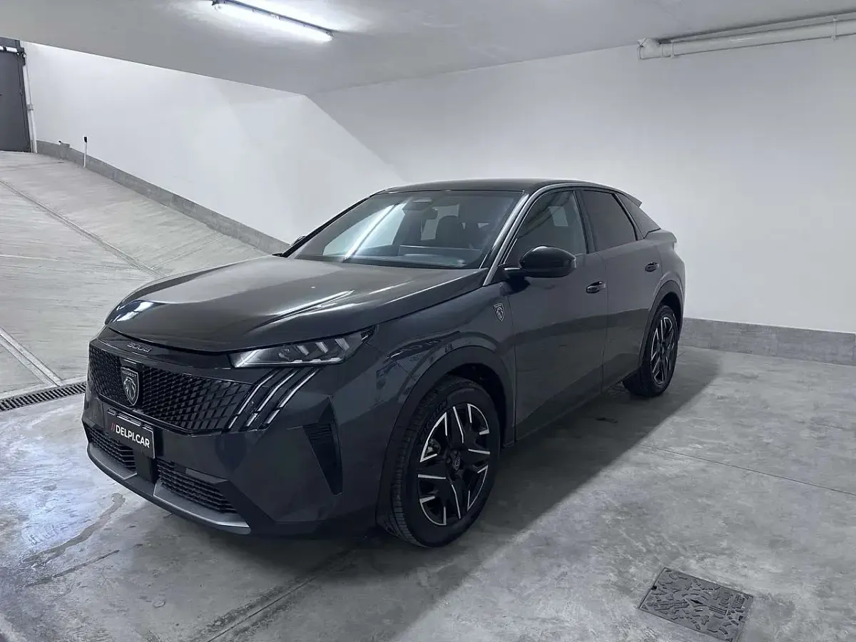 Usata Peugeot 3008 GTi 136 CV (100 kW) 2025 Grigio titanium SUV