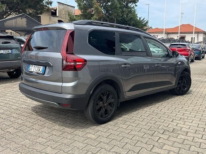 Usata Dacia Jogger Extreme 143 CV (105 kW) 2024 Grigio Monovolume