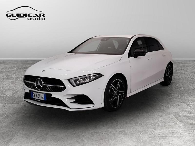 Bianco Usata 2022 Mercedes A180 Premium Tre volumi | 28.500 € (Buon prezzo) - Immagine 1/4
