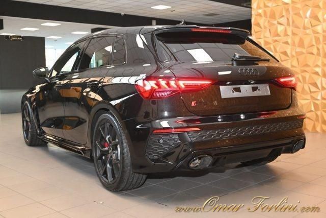 Usata Audi RS3 Ambiente 400 CV (294 kW) 2024 Nero Berlina