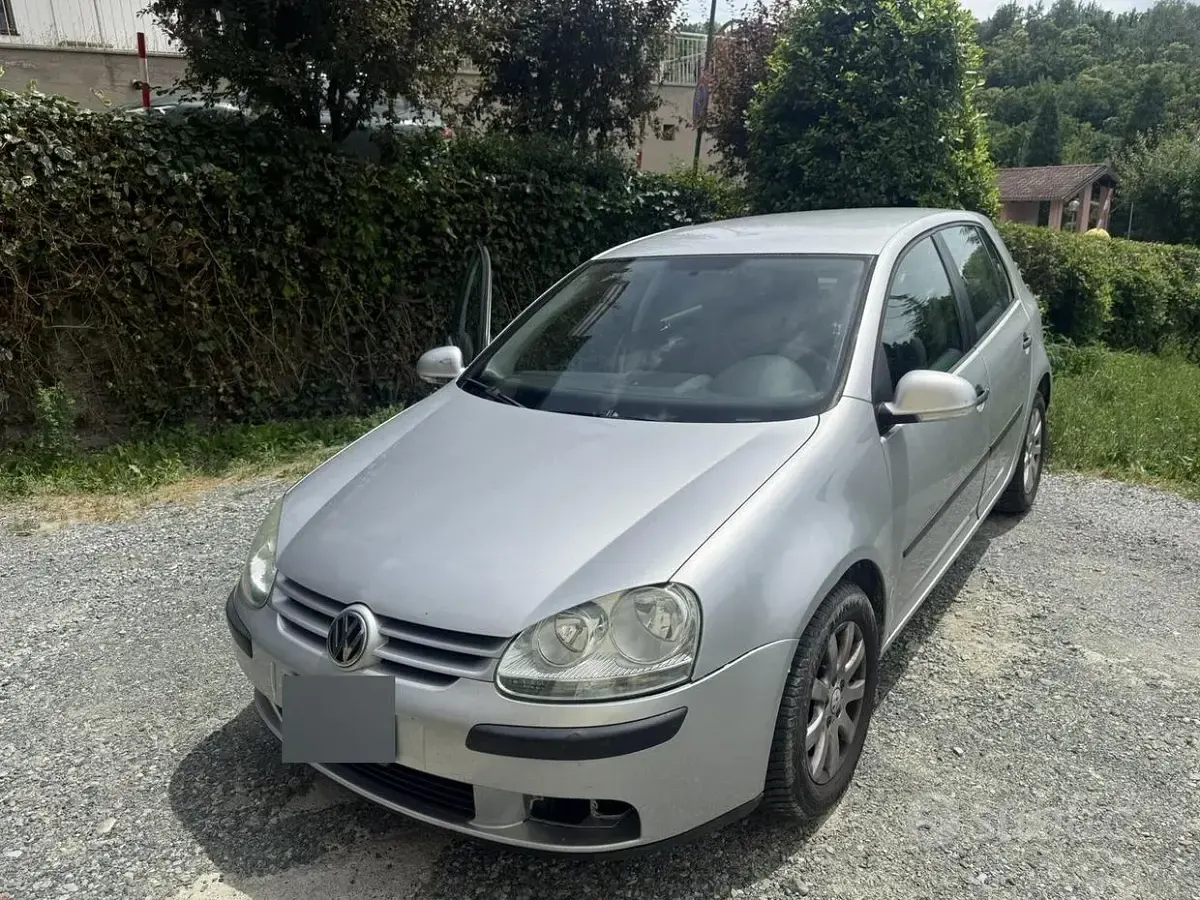 Usata VW Golf IV 102 CV (75 kW) 2005 Berlina