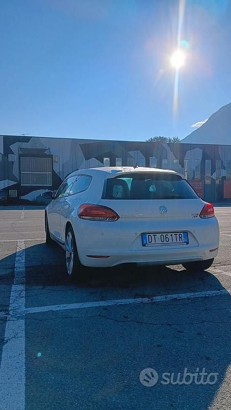 Usata VW Scirocco 200 CV (147 kW) 2009 Bianco Coupé