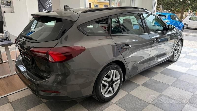 Usata Ford Focus Business Edition 120 CV (88 kW) 2022 Grigio Station wagon