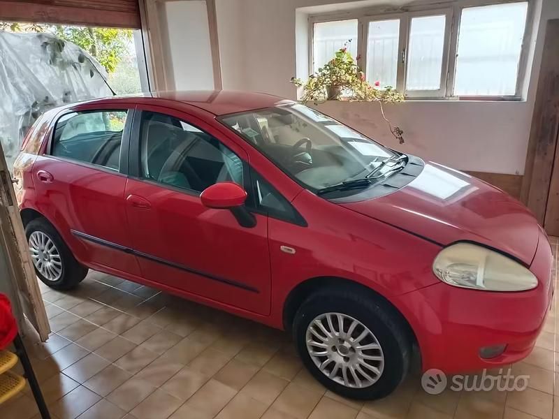 Usata Fiat Grande Punto 2009 Utilitaria