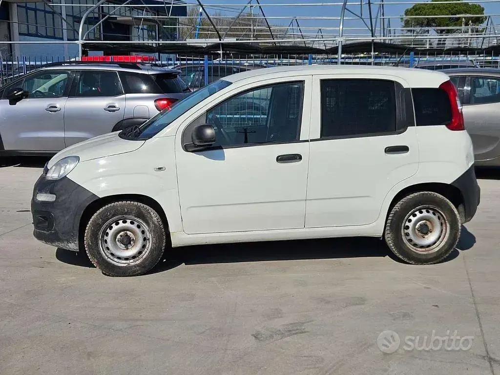 Usata Fiat Panda Pop 69 CV (50 kW) 2018 Bianco Utilitaria