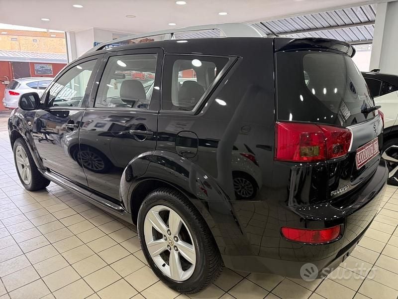 Usata Peugeot 4007 156 CV (114 kW) 2009 Nero SUV