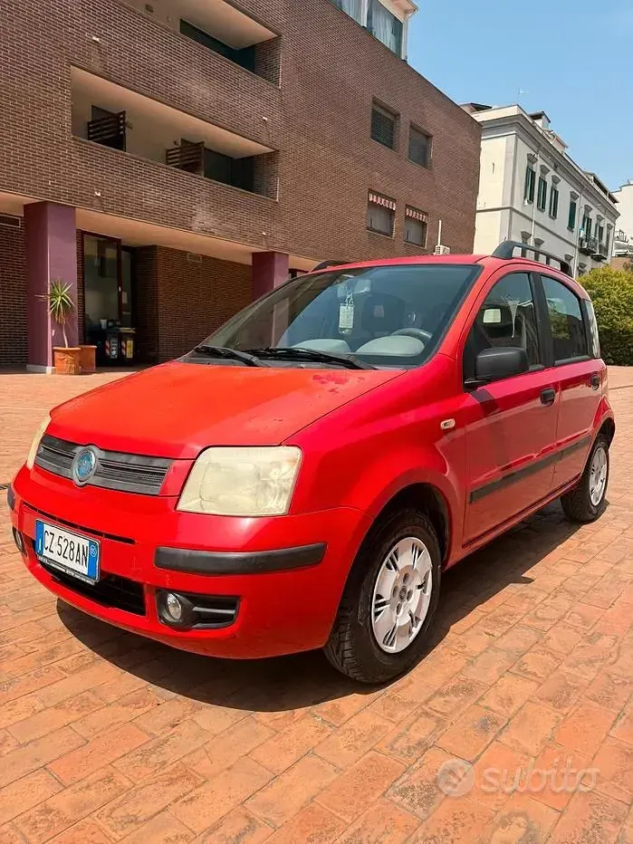 Usata Fiat Panda Dynamic 60 CV (44 kW) 2005 Rosso Utilitaria