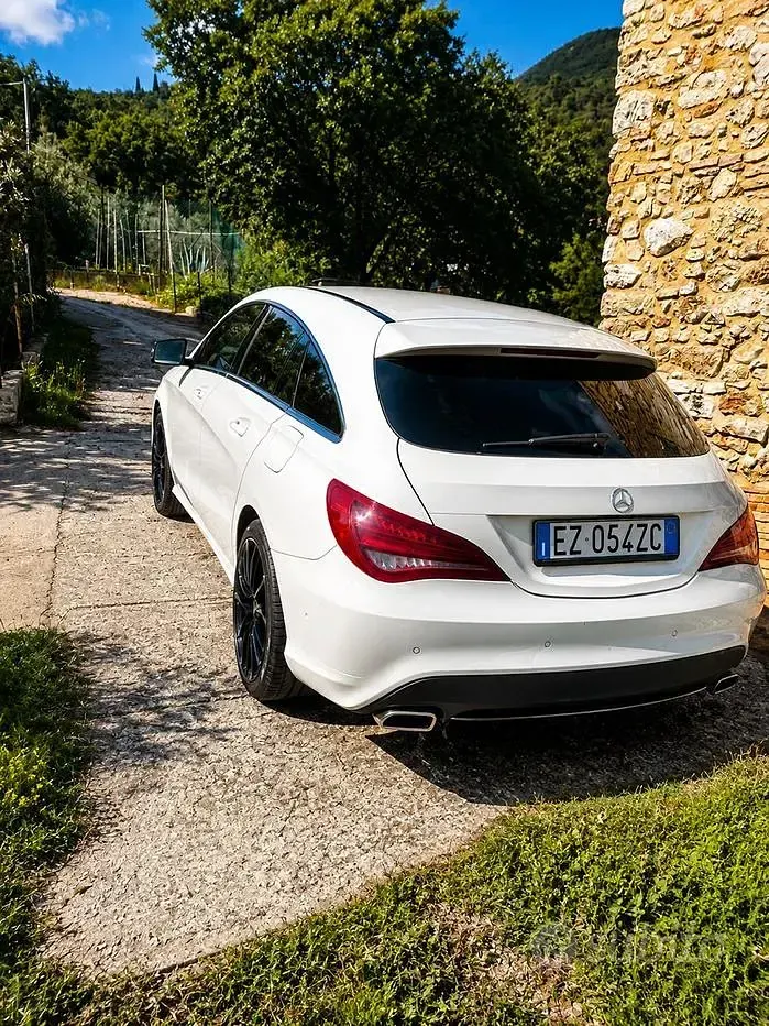 Usata Mercedes CLA220 177 CV (130 kW) 2015 Bianco Coupé