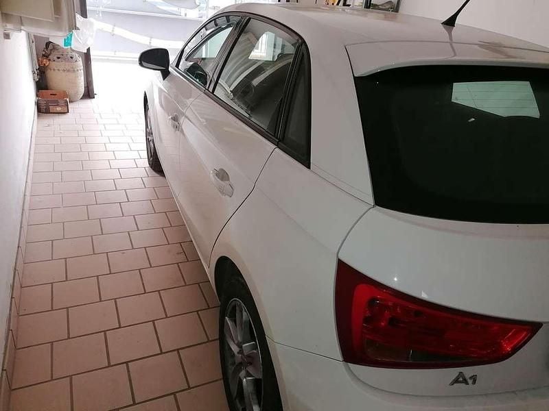 Usata Audi A1 Sportback Ambiente 90 CV (66 kW) 2017 Utilitaria
