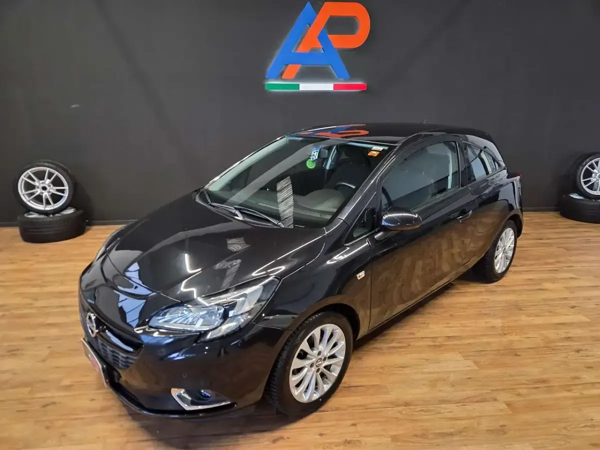 Usata Opel Corsa 90 CV (66 kW) 2016 Nero Utilitaria