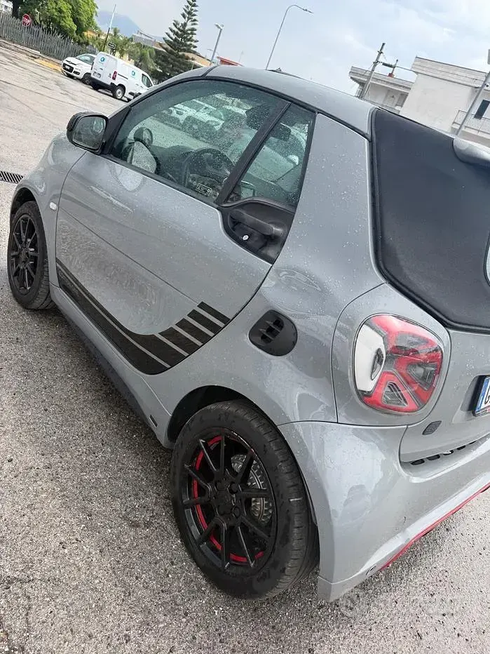 Usata Smart ForTwo Electric Drive 41 kW (56 CV) 2020 Grigio Cabrio
