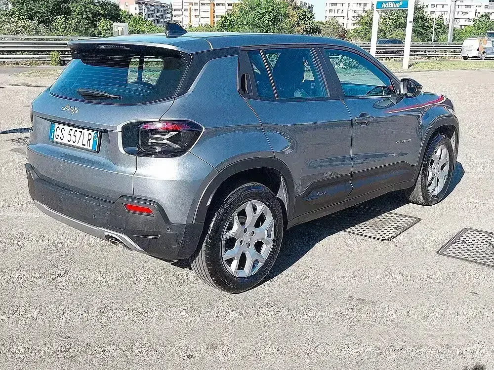 Usata Jeep Avenger Altitude 101 CV (74 kW) 2023 Grigio SUV