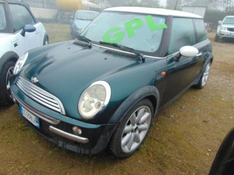 Verde Usata 2003 Mini Cooper Due volumi | 2900 € - Immagine 1/3