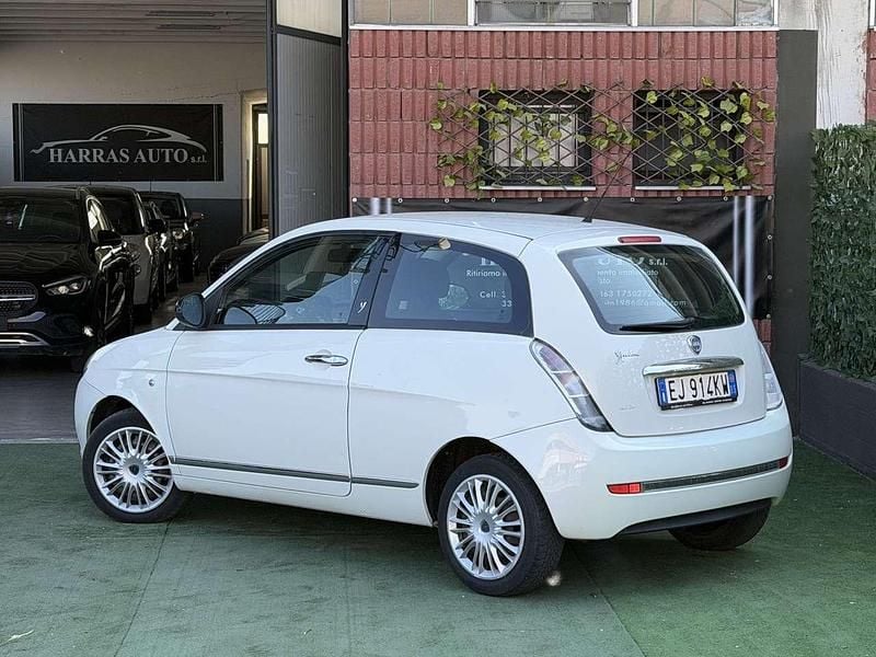 Usata Lancia Ypsilon Platinum 75 CV (55 kW) 2011 Other Utilitaria