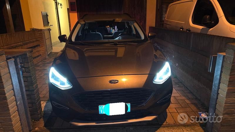 Usata Ford Focus Active 2020 Grigio Station wagon