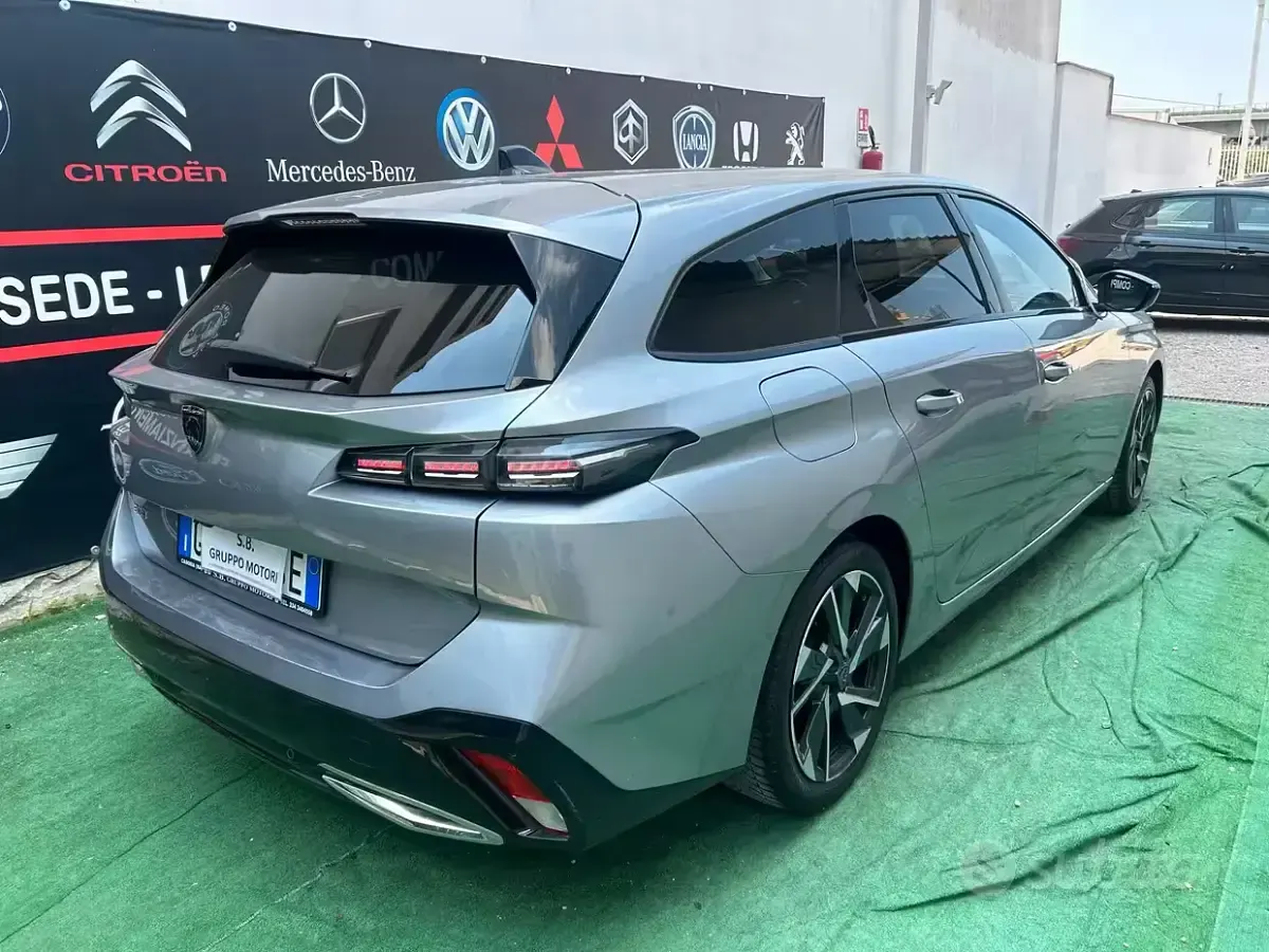 Usata Peugeot 308 Allure 131 CV (96 kW) 2024 Grigio Station wagon
