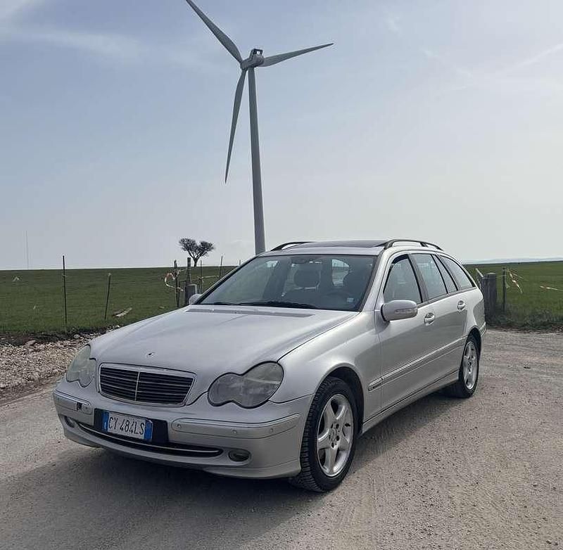 Usata Mercedes C220 Avantgarde 143 CV (105 kW) 2005 Station wagon