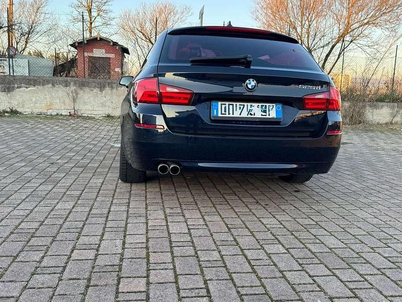 Usata BMW 525 218 CV (160 kW) 2012 Blu Station wagon
