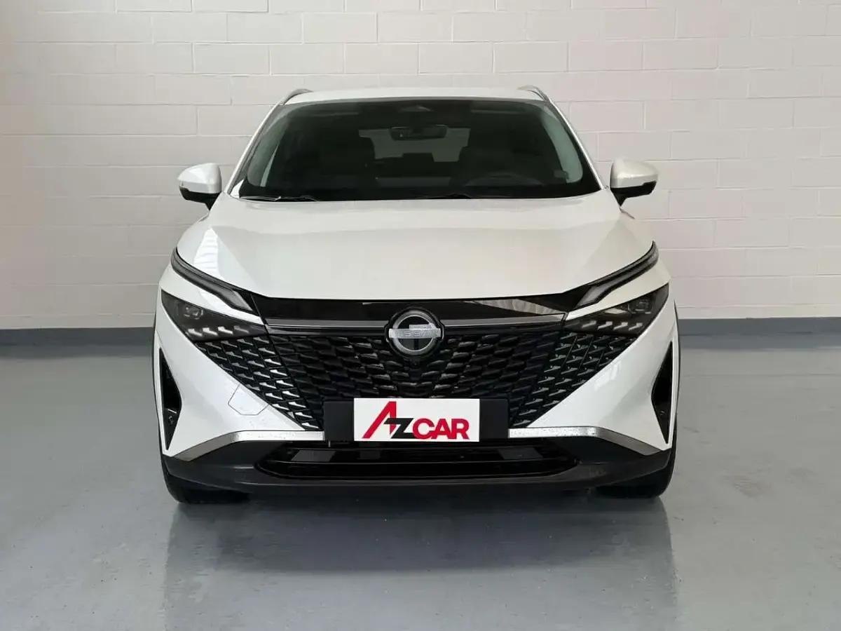 Usata Nissan Qashqai N-Connecta 158 CV (116 kW) 2025 White pearl SUV