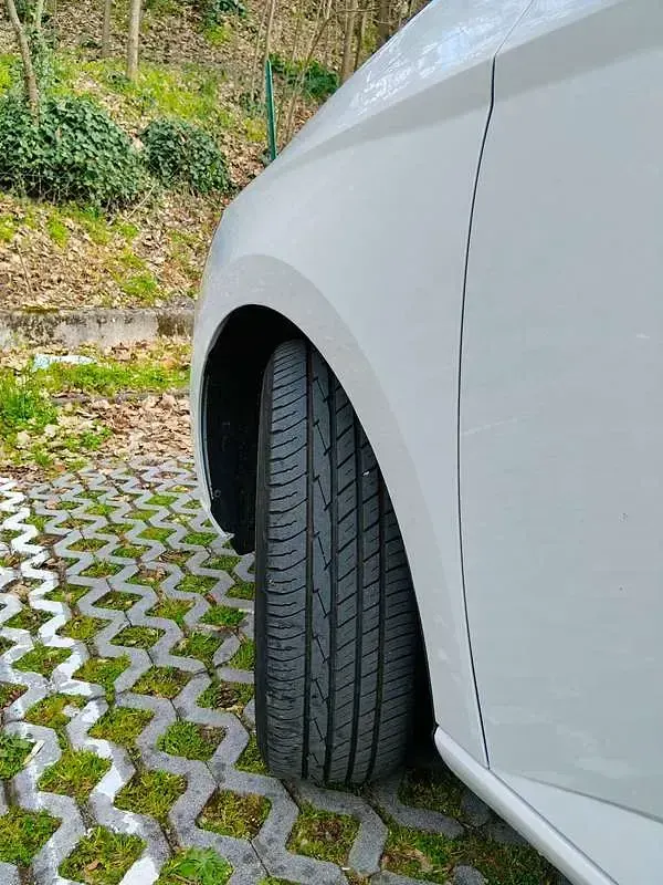 Usata Skoda Fabia Active 75 CV (55 kW) 2017 Bianco Berlina