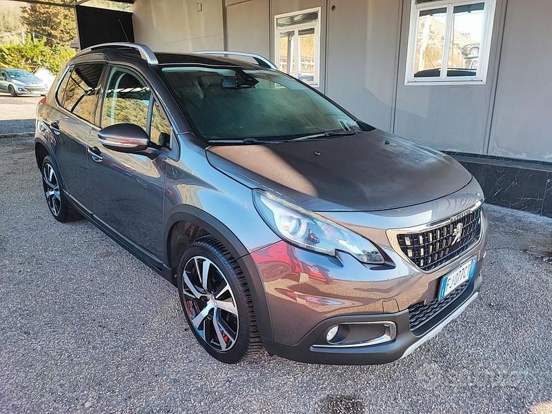 Usata Peugeot 2008 Allure 110 CV (80 kW) 2017 Bianco SUV