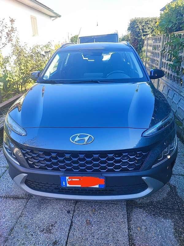Usata Hyundai Kona 105 CV (77 kW) 2022 Grigio SUV