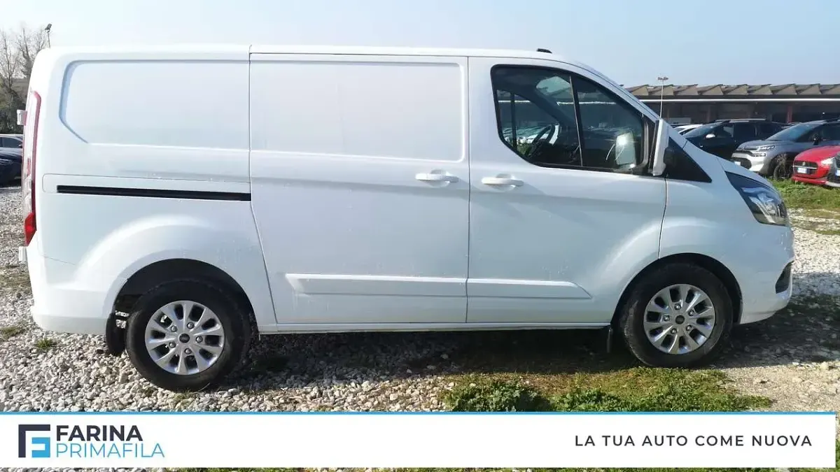 Usata Ford Transit Custom Titanium 280 CV (205 kW) 2022 Frozen white