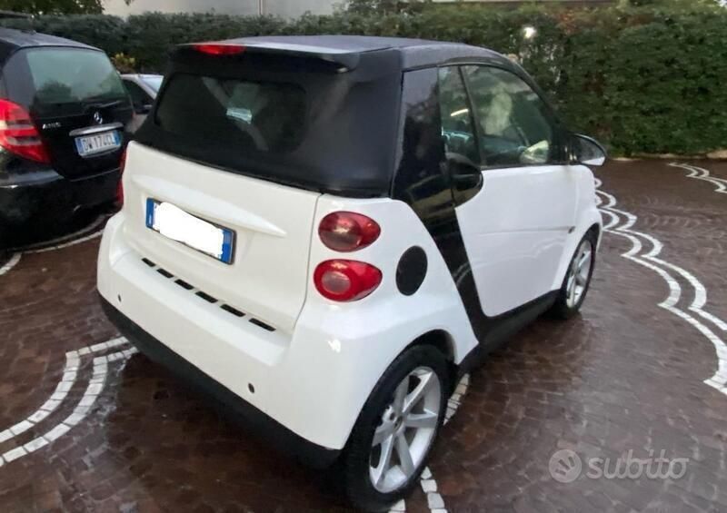 Bianco Usata 2008 Smart ForTwo Cabrio Passion Cabrio | 5900 € (Molto cara) - Immagine 1/4