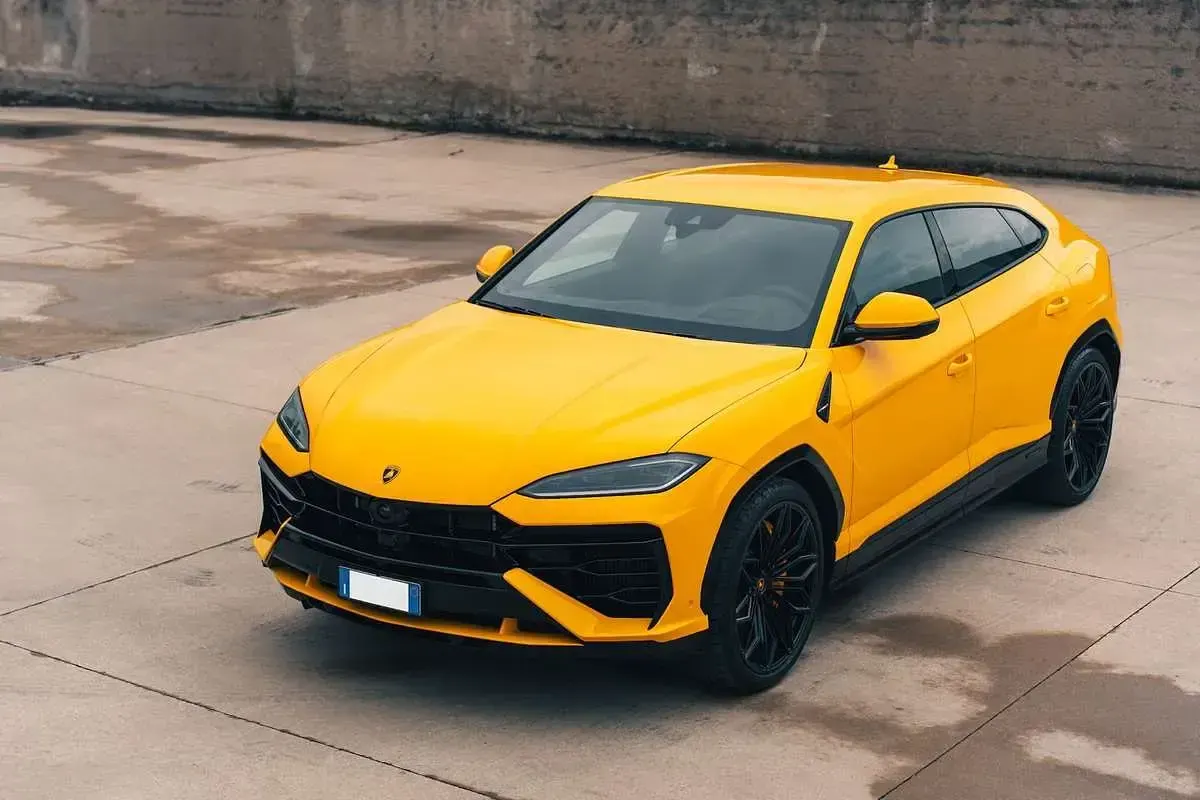Usata Lamborghini Urus 799 CV (587 kW) 2025 Giallo SUV