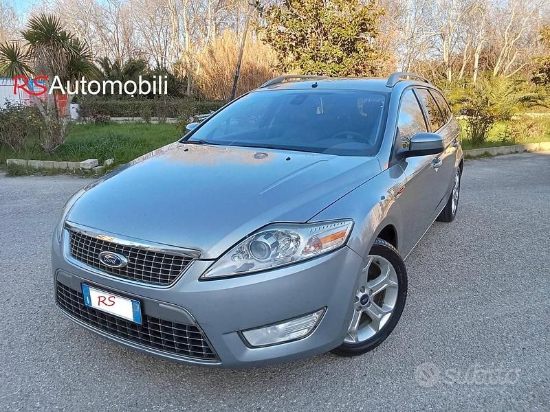 Usata Ford Mondeo Titanium 140 CV (102 kW) 2009 Grigio Station wagon