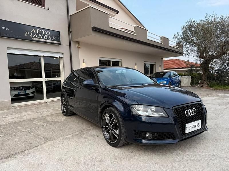 Usata Audi A3 Young 90 CV (66 kW) 2011 Blu Utilitaria
