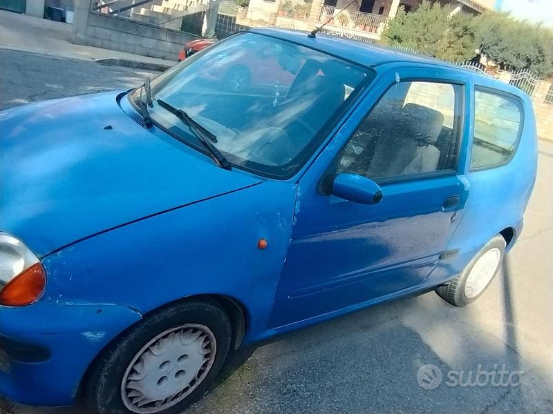 Usata Fiat 600 1999 Blu Berlina