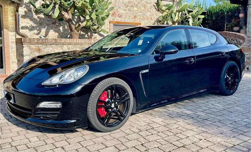 Usata Porsche Panamera 250 CV (183 kW) 2012 Nero Berlina