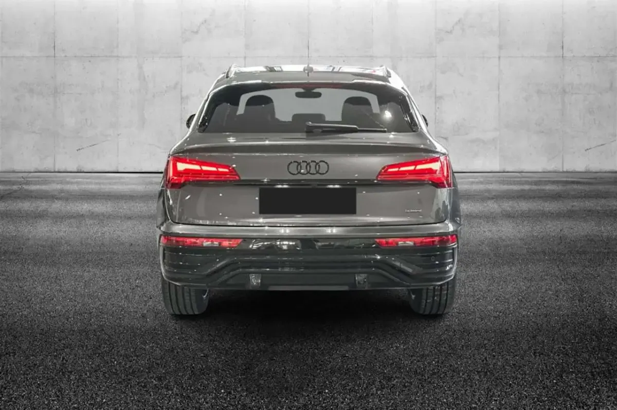 Usata Audi Q5 S-Line 204 CV (150 kW) 2024 Grigio SUV