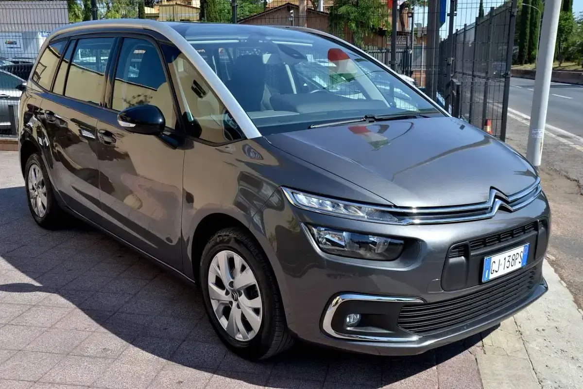 Usata Citroën C4 SpaceTourer Business Class 131 CV (96 kW) 2022 Grigio Monovolume