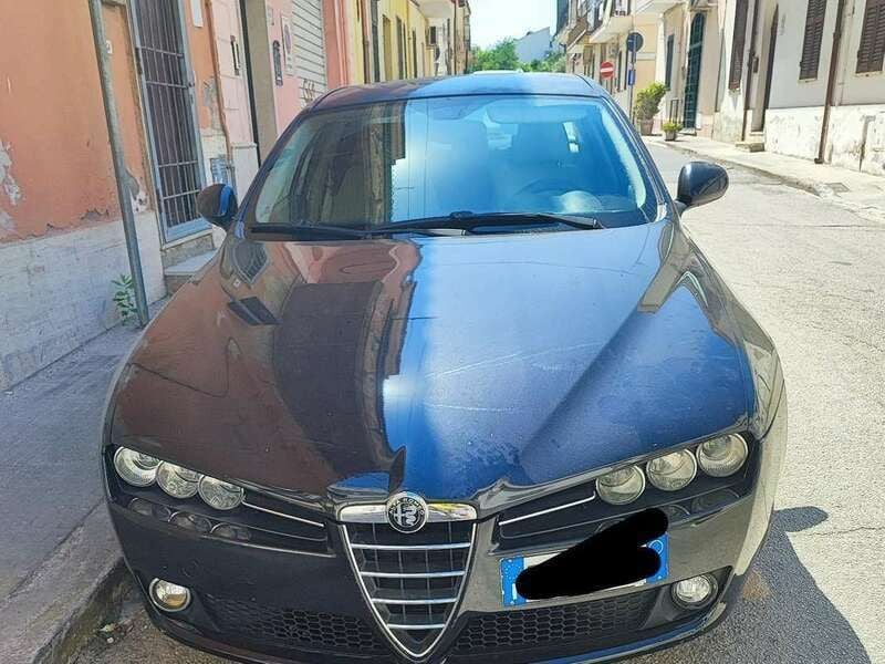 Venduto Alfa Romeo 159 2.0 jtdm Disti. auto usate in vendita Venduto Alfa Romeo 159 2.0 jtdm Disti. auto usate in vendita