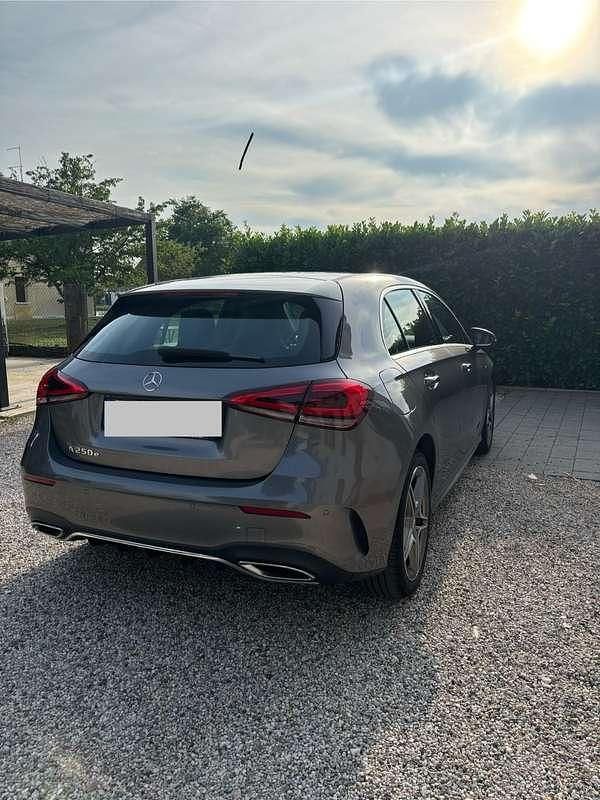 Usata Mercedes A250 Premium Plus 160 CV (117 kW) 2021 Grigio Berlina