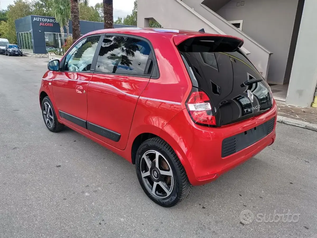 Usata Renault Twingo Intens 90 CV (66 kW) 2018 Rosso Utilitaria