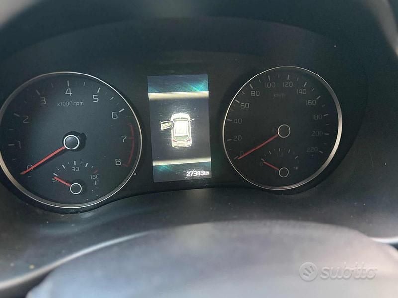 Usata Kia Rio Style 101 CV (74 kW) 2021 Bianco Berlina