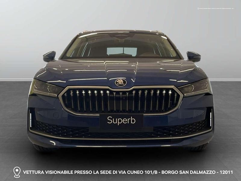 Nuova Skoda Superb Style 150 CV (110 kW) 2025 Blu cobalto metallizzato Station wagon