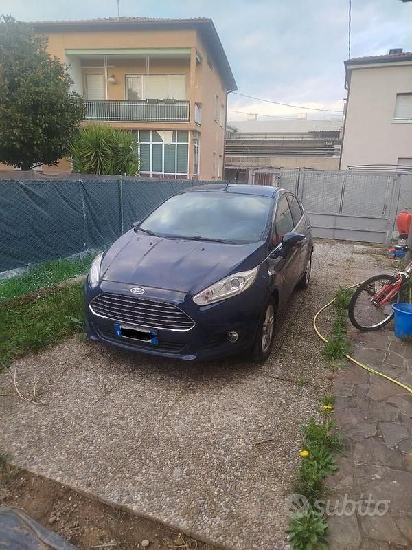 Usata Ford Fiesta Titanium 2014 Blu Utilitaria
