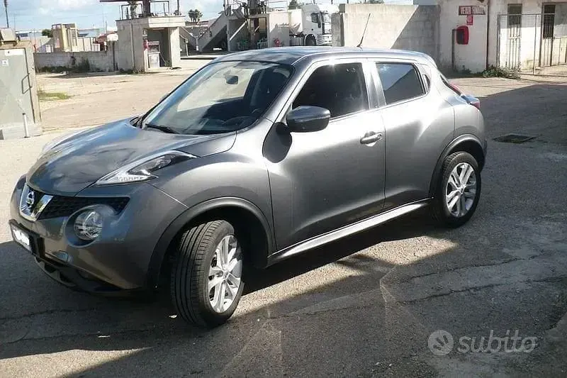 Usata Nissan Juke Tekna 110 CV (80 kW) 2018 Grigio SUV