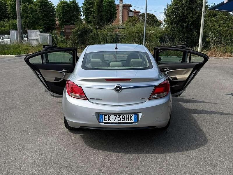 Usata Opel Insignia 160 CV (117 kW) 2011 Grigio Berlina