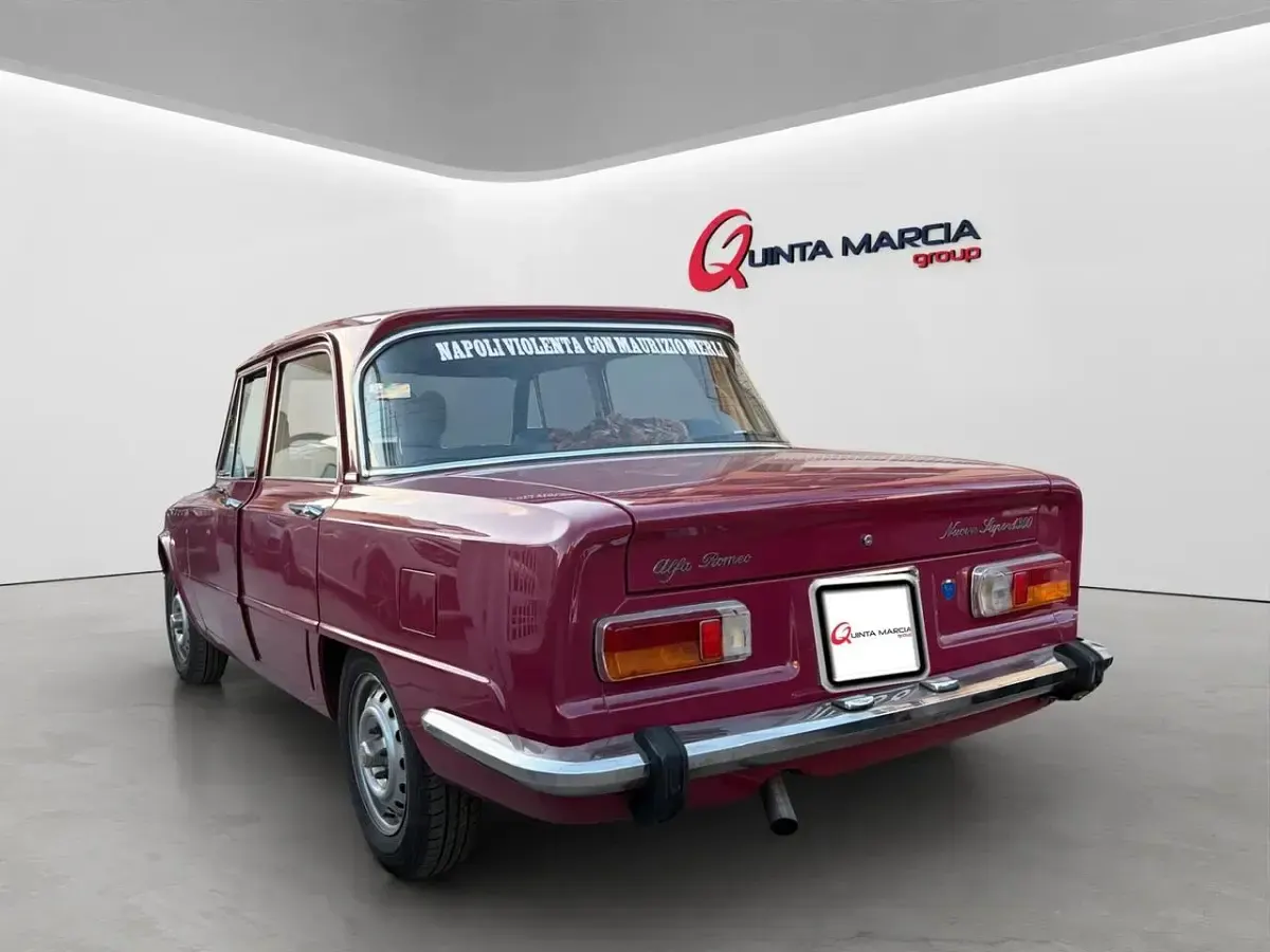 Usata Alfa Romeo Giulia Super 88 CV (64 kW) 1975 Rosso Berlina