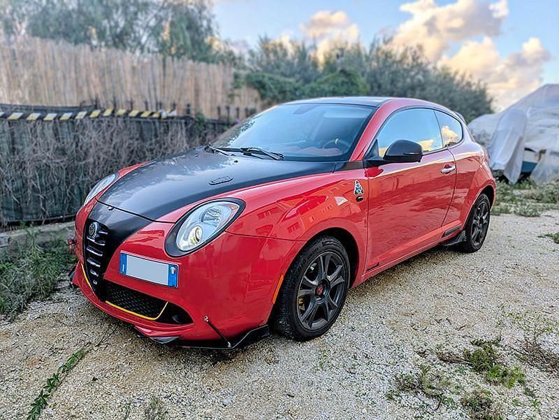 Rosso Usata 2009 Alfa Romeo MiTo Distinctive Utilitaria | 2000 € (Super prezzo) - Immagine 1/4