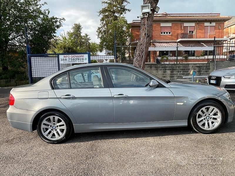 Usata BMW 320 149 CV (109 kW) 2007 Blu Berlina