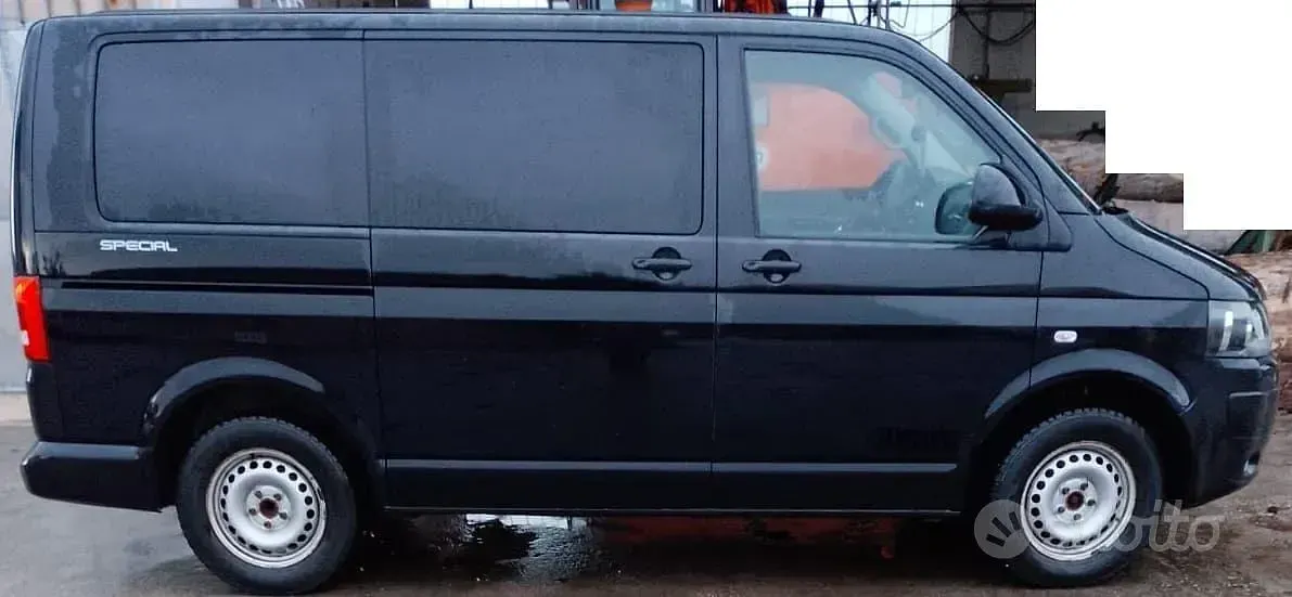 Usata VW Multivan 140 CV (102 kW) 2012 Monovolume