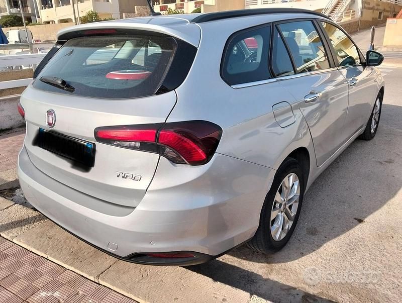 Usata Fiat Tipo Wagon 110 CV (80 kW) 2018 Grigio Station wagon